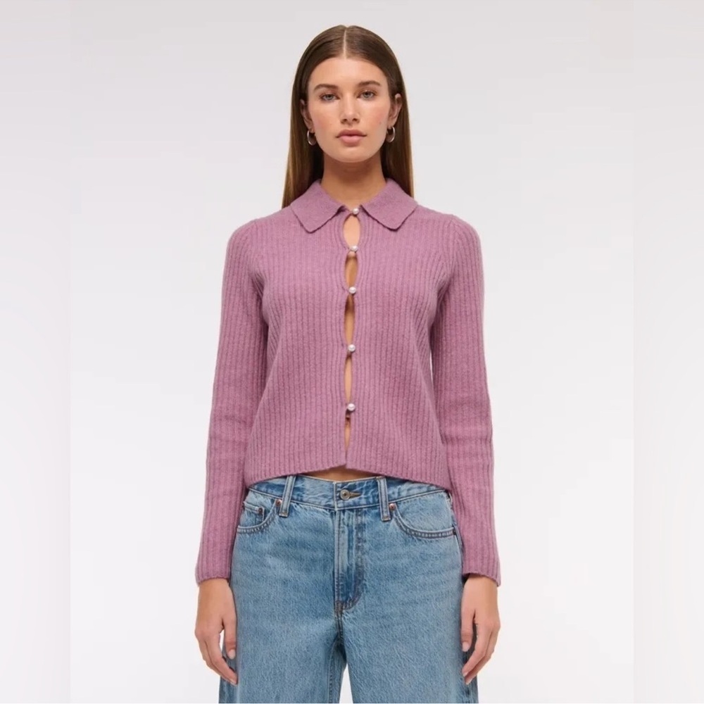 NWT Abercrombie & Fitch Pearl Button Collared Cardigan